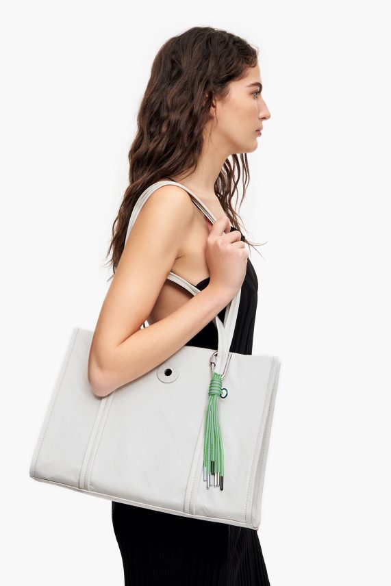 Bimba Y Lola bolso shopper de nailon PT6884135 accesorios gris